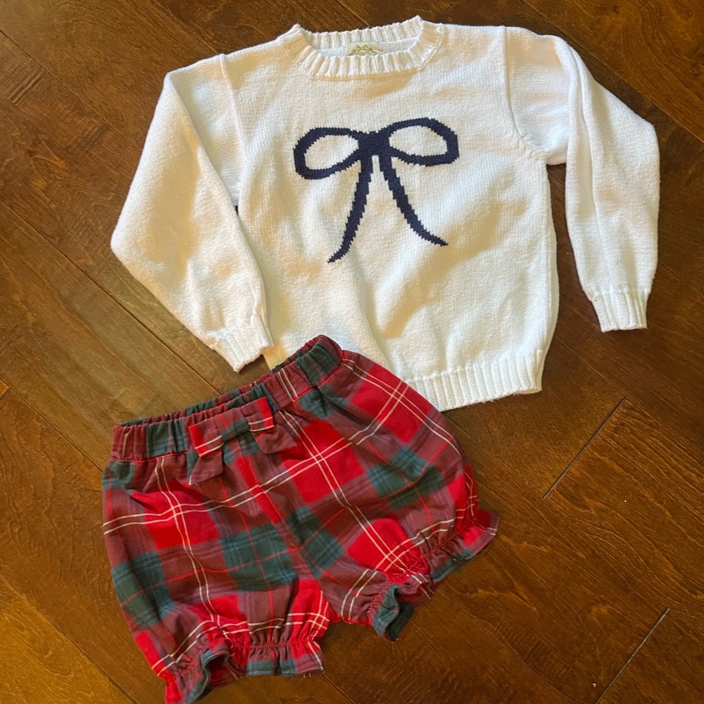 TBBC Girls Holiday White Bow Sweater and Plaid Shorts Set- sz 5